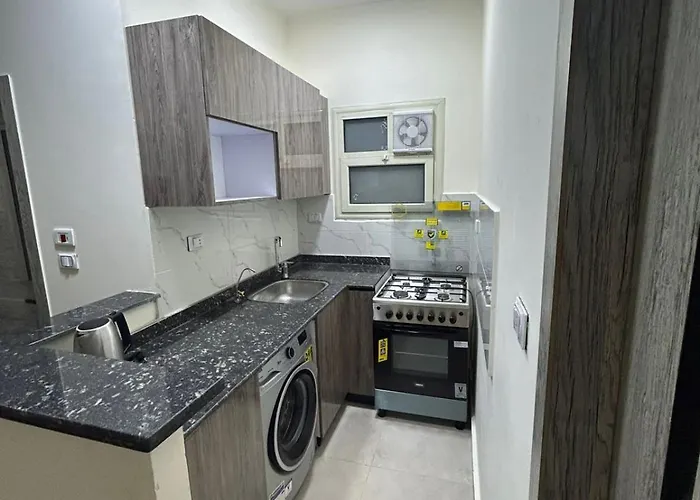 Apartman صغيرة جميلة امام مارينا *